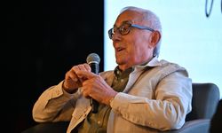 Ataol Behramoğlu Manisalılarla buluştu