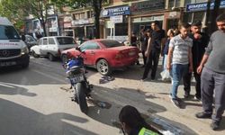 Kütahya'da motosiklet yayaya çarptı: 2 yaralı