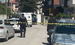 Anne ve babasını öldüren zanlı parkta eli kanlı bulundu