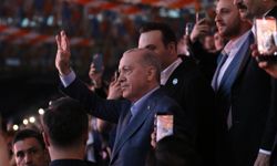 Cumhurbaşkanı Erdoğan: "Dünyada krizler yaşanırken dimdik ayakta duran bir Türkiye var"