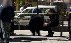 Ekmek almaya çıkan yaşlı adam durakta oturur vaziyette ölü bulundu