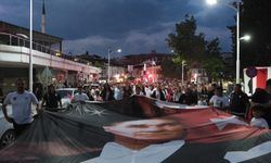 Gençlik coşkusu Sarıgöl sokaklarını aydınlattı