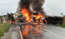 Çarpışan tırlar alev alev yandı, sürücüler yaralandı