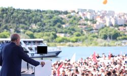 "İstanbul’un statüsü değişsin diyenler, Ayasofya’da okunan ezanı içlerine sindiremeyenlerdir"