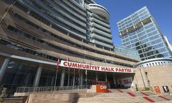 Özkan Yalım CHP'den ihraç edildi