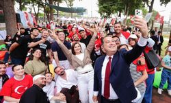 Gençlik Haftasında Gençlerle bir araya geldi