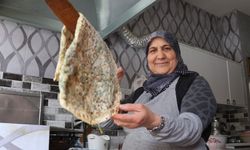'Kadınsın yapamazsın' dediler, gözleme satarak 10 çocuk büyüttü