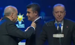 CHP'den istifa edip aynı gün AK Parti'ye katıldı: Levent Koç'a rozetini Erdoğan taktı