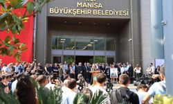 Ferdi Zeyrek, Vefatının Birinci Yılında Belediye Önünde Anıldı
