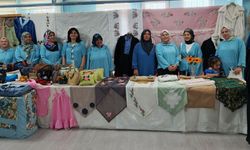 Selendi Halk Eğitim Merkezinin sergisi göz doldurdu