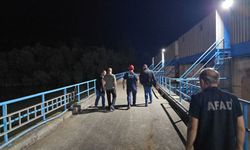 CHP'li başkan yardımcısı ihtiyaç molası verdiği yerde Filyos Çayı'na düşerek kayboldu.