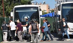 Ege Üniversitesi'ndeki yolsuzluk operasyonunda, eski dekan ve başhekim dahil 27 tutuklama