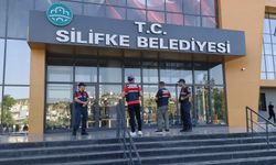 Mersin'in Silifke Belediyesi'ne operasyon: Başkan dahil çok sayıda isme gözaltı
