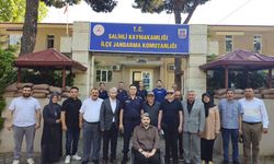 Şehit aileleri ve gazilerden komutana duygusal veda