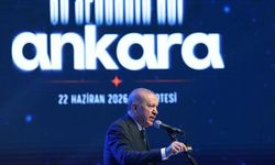 Cumhurbaşkanı Erdoğan: "Siyasi rakiplerimiz koltuk kavgasında, Biz geleceğin peşindeyiz"