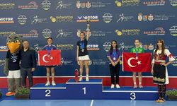 Manisalı badmintonculardan Sırbistan'da madalyalı başarı