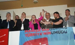 CHP İl Başkanı İlksen Özalper görevden alındı