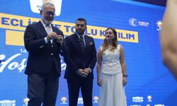 AK Parti Manisa'da Gövde Gösterisi yaptı Bizim Ahmet ve 612 kişi AK Partiye katıldı