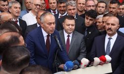 MHP Manisa'da bayrak değişimi