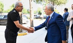 Bülent Arınç'tan, İl Emniyet Müdürü Karayel'e ziyaret