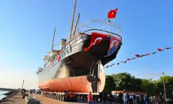 Tarihi görüntüler! Bir ilçeden başka bir ilçeye yürütüldü
