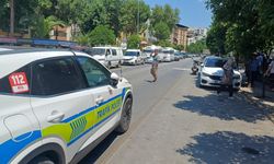 Motosiklet ile kamyonet çarpıştı: 2 yaralı