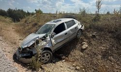 Manisa'da seyir halindeki araç takla attı: 1 yaralı