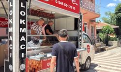 Boşanan adam sevincini, Lokma dağıtarak kutladı