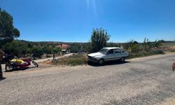 Manisa'da motosiklet otomobile çarptı: 2 yaralı