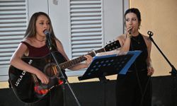 Müziğin ritmi Manisa sokaklarında