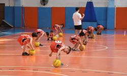 Yunusemre'de yaz spor okuluna yoğun ilgi