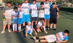 Kur'an kursu öğrencileri futbolla kardeşlik bağlarını güçlendiriyor