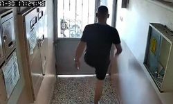 Kurye apartman kapısını tekmeleyerek açtı