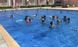 Merkez Efendi’nin minikleri havuzla buluştu
