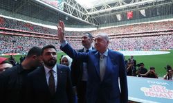 Cumhurbaşkanı Erdoğan: "Gençlerimizin en iyi şekilde yetişmeniz için tüm gücümüzle çalışıyoruz"