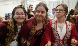 Down sendromlu genç kızların kına hayali gerçek oldu