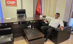İl Başkanı Engin Uzun binaya giriş yaptı
