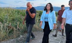 İYİ Parti İl Başkanı Aytaç çiftçinin sorunlarını dinledi