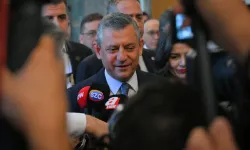 Yeni Parti Genel Başkanı Özel'den AK Parti'ye geçen 3 belediye başkanıyla ilgili ilk yorum