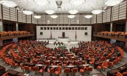 İki yeni ittifak mı geliyor? 3 parti anlaştı, 3 parti masada
