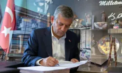 Özel'den Yeni Parti lideri olarak ilk kanun teklifi: "Siyasi etik" vurgusu yaptı"
