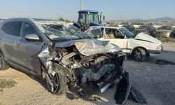 Afyonkarahisar'da trafik kazası: 1 ölü 7 yaralı
