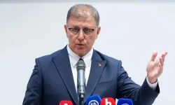 Cemil Tugay'dan Özgür Özel çıkışı: "Etrafında sıkıntılı insanlar var"