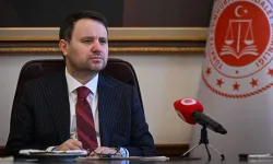 Bakan Gürlek'in adını kullanıp dolandırıcılık yapan çeteye operasyon düzenlendi: 3 şüpheli gözaltına alındı