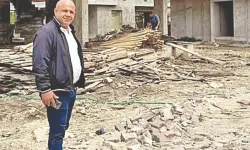 Haluk Levent'e villa satıp parasını alamayan müteahhit kalp krizi geçirdi