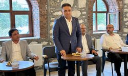 Baybatur'dan Yeni Partili ve CHP'li Belediyelere sert eleştiri: "Millete hizmet etmek ciddi bir iştir"