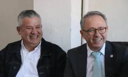 Büke'den Dutlulu göndermesi: “Kraldan fazla kralcı olanların..."