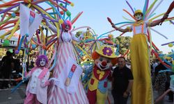 Turgutlu’da Dünya Barış Günü çocukların kahkahalarıyla kutlandı