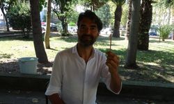 Kimi zaman otostop yaparak kimi zaman bisikletle 133 ülke gezdi