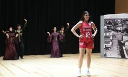 Turgutlu’da kadın takımların yeni sezon lansmanı kültür ve sporla buluştu